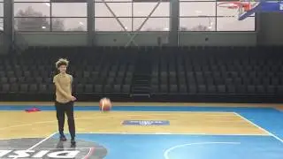 LaMelo and LiAngelo Ball brothers splash try test home court in Lithuania for 1st time!