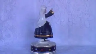 Vintage - Dancing Jewish Girl - Revolving Windup Music Box