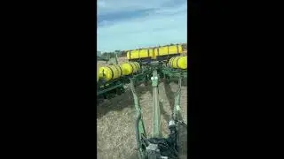 JOHN DEERE 1770 For Sale