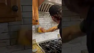 Simple backsplash! #tile #backsplash #construction #bluecollar #tilesetter #smallyoutuber