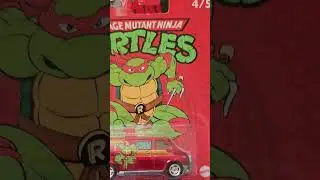 Premiums rides, Batman & Ninja Turtles music : Batman theme.