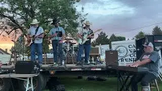 Casey Lofthouse and the &ldquo;Paradise Patchwork&rdquo; Band