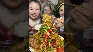 Домашняя китайская еда 😋 Хрустящий бекон с побегами бамбука | Челлендж по поеданию еды #asmr #foo...