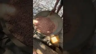 How to fry groundnut in Nigeria (traditionally) #foodiechronicles #food #groundnut