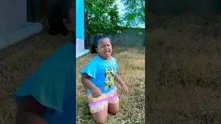 Naughty brother pranks sister 🤪🤣🤗🥰 #shorts #funnyvideo #viralvideo