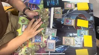Yugioh Live duel: shining Sarcophagus vs T.G