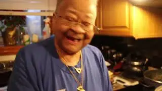 Making Oxtail Soup with Grandma Noogie.