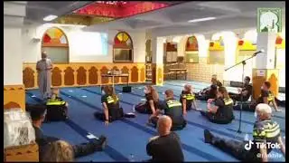 Dutch Police trained by Islam!