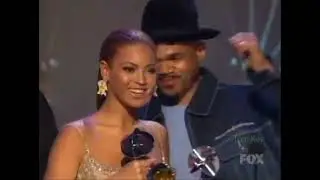 Beyonce wins female of year - 2003 Billboard Awards (12/10/2003)  4K HD