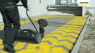 K&auml;rcher KM 70/15 C Push Sweeper