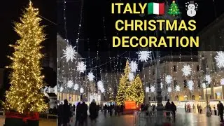 italy natale decoration centro ||Lecce si veste di luce. In piazza Sant'Oronzo l'albero di Natale 