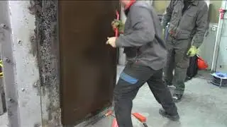 TEST COTE PAUMELLES - CERTIFICATION A2P (CNPP) POUR LA PORTE ANTI SQUAT VPS