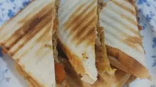 Chicken Sandwich | Homemade | By Bhaveeni Pema's Kitchen