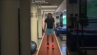 Alexander Zverev is recovering from injury 💪 #tennis #shorts #zverev