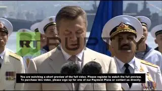 Ukraine: Yanukovych hosts Putin to celebrate Navy Day