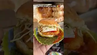 Delhi&rsquo;s Famous Desi Burger😋🥵 at just ₹30/- #shorts #burger #indianstreetfood