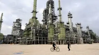 Isaac's threat nearly halts Gulf oil production