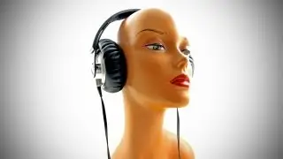 Betty The Headphone Junkie