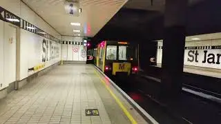 Tyne & Wear Metro: Metrocars 4047 and 4065 leave St James