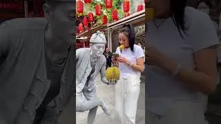 Why Not Put Durian In Your Hand  😶 #funny #statue  #cute #love #fun