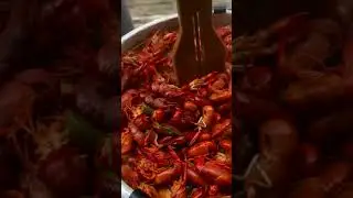 cooking crawfish soup #crayfish  #crawfish  #crawfishboil  #crawfishseason