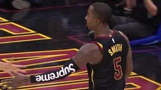 ДЖ. Р. СМИТ НОСИТ НА ПЛИТЕ МАЙКУ NIKE x SUPREME NBA!!