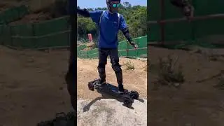 8.4 E-SKATING WITH DIRT