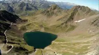 Vol en parapente du pic du midi dans les Pyrénées