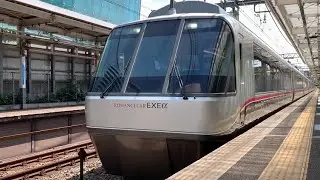 小田急線南新宿駅の電車。(6)