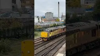 COLAS CLASS 37&rsquo;s approach Hull Paragon with RHTT