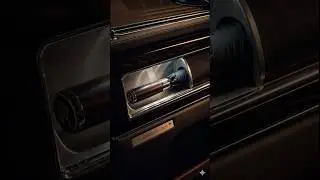 L'Ombrello che costa come un Telefono ☂️💸 Rolls-Royce