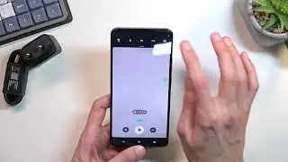 Motorola Edge 30 UNBOXING | What comes with Motorola?