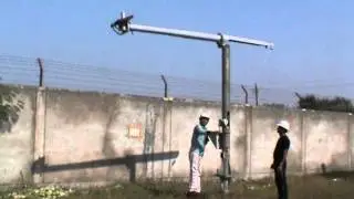 mid - hinged pole