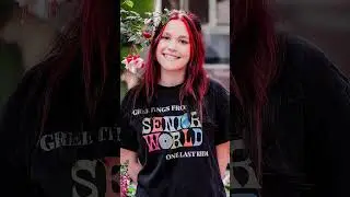 Senior Girl Photo Session | Greenhouse Nursery Location | Springtime Senior Photography