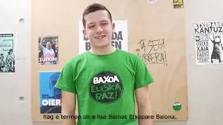 Div glogorenn, studia&ntilde; en ul lise dre soubidigezh / &eacute;tudier dans une &eacute;cole en immersion [vo fr]