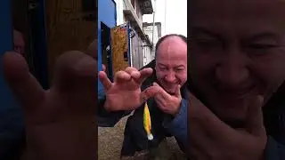 С токим соседом и враги не нужны 🤣🤣🤣
