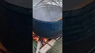 COCCION DE BREA PARA SELLADO ASFALTICO