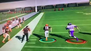 Otto Graham putting on a show