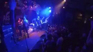 RAISED FIST - Friends and Traitors, live Alter Stattbahnhof Schweinfurt 14.2.15