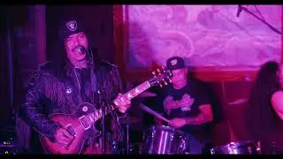 Pau Castro live at the Redwood Bar