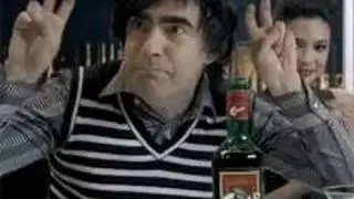Gli stilisti moderni: gli spot 2010 di Cynar, l'amaro vero, ma leggero