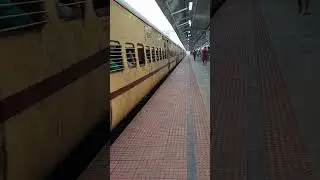 19205 Bhavnagar - Mahuva Express Departure Horn 📯#train #shorts@trainviews