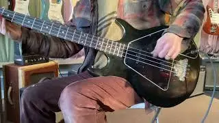 1978 Gibson Ripper Bass demo thru Peavey Max 208