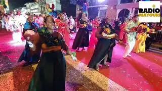 La prestation du groupe Mayouri Tchô Nèg à la grande parade de Cayenne.