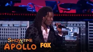 Ejyp Johnson Performs 