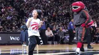 Dance Battle! Little Girl vs. Mascot - Toronto Raptors - Click to see who Wins