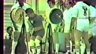 Mike Bridges - 836 lb Squat @ 181 lbs (379.5 @ 82.5 kgs)