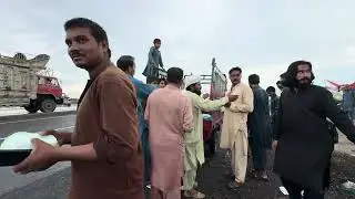 Food Packages 📦 Distribution | Flood In Pakistan | Altaf Family Vlogs 