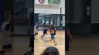 August Throws Incredible Pass To Benen For Assist! #basketball #shorts #noahflood #games