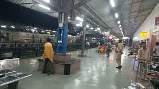 kasganj(u.p.), india railway station ka sundar drishya